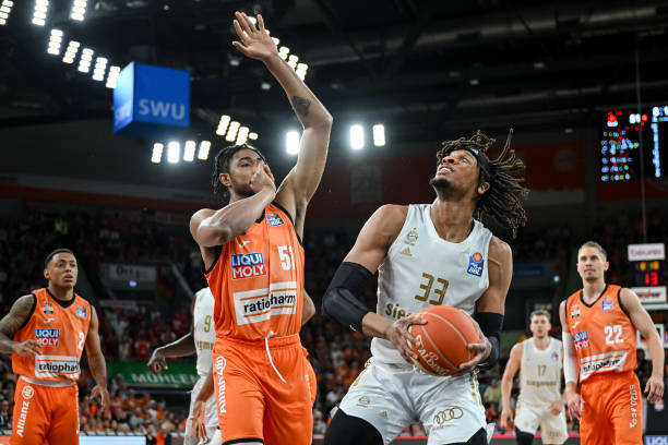 球后替补席 球后替补席