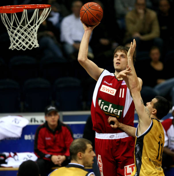 和传球路径 和传球路径